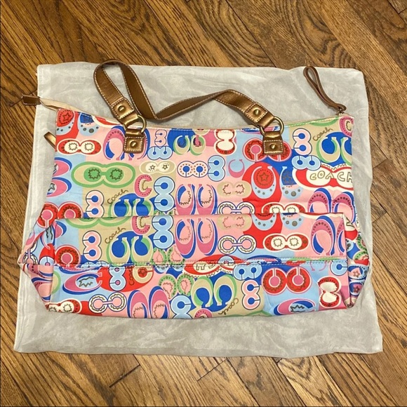 NWOT SHOULDER BAG - Picture 2 of 2